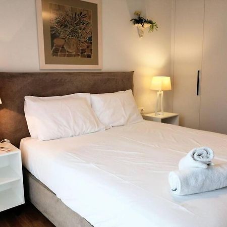 Elegant Apartment In Acropolis アテネ エクステリア 写真