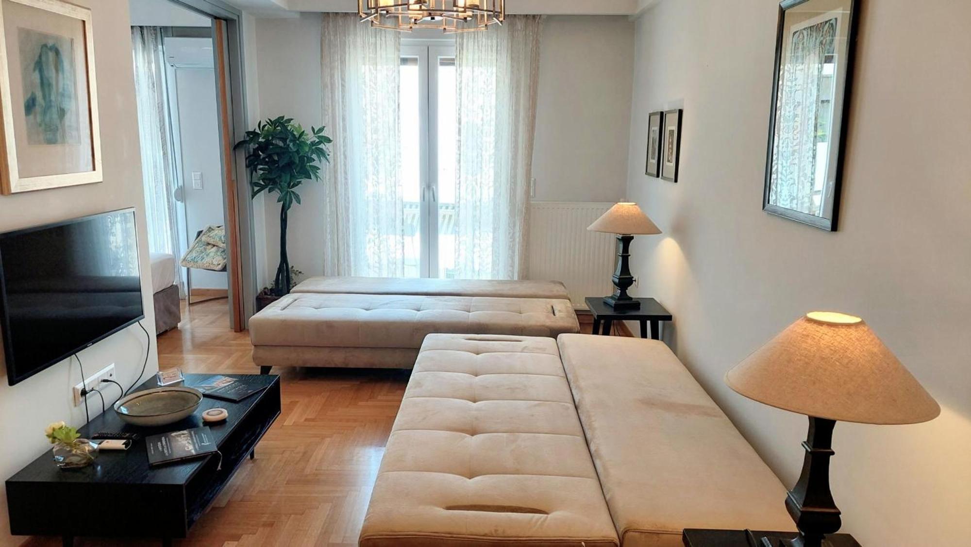 Elegant Apartment In Acropolis アテネ エクステリア 写真