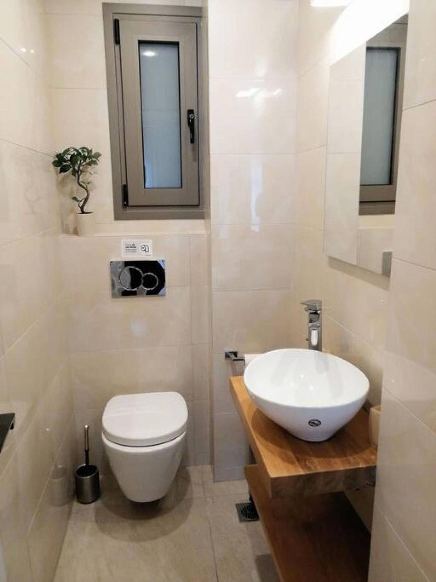 Elegant Apartment In Acropolis アテネ エクステリア 写真