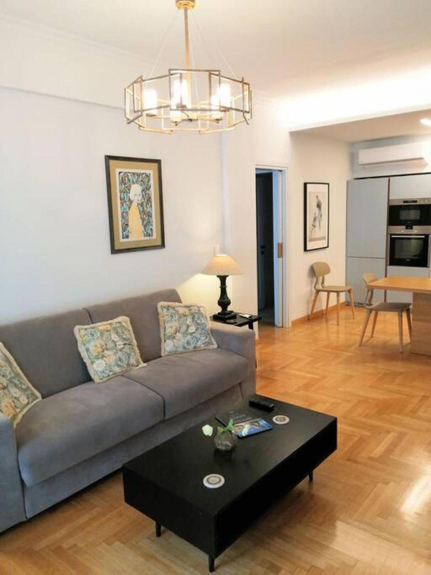 Elegant Apartment In Acropolis アテネ エクステリア 写真