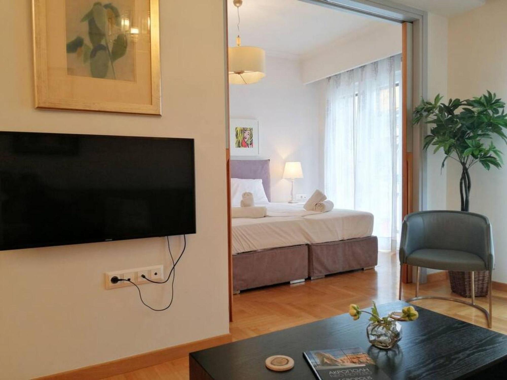 Elegant Apartment In Acropolis アテネ エクステリア 写真